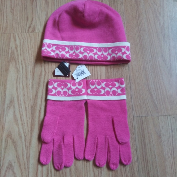 Coach Accessories - NWT Coach Pink/Ivory Hat & Gloves Set